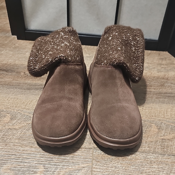 UGG Slouchy Brown Boots Size 5 - Picture 2 of 7